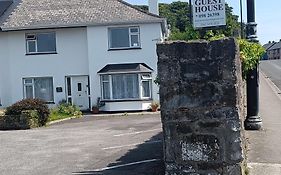 The Helm Apartments & Lodge B&B